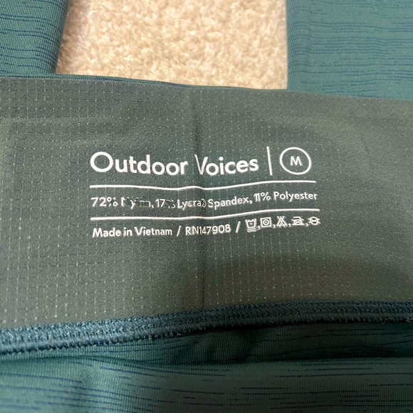 Outdoor Voices Forest Green Tech Sweat Core Leggings - Size Medium - Picture 3 of 5